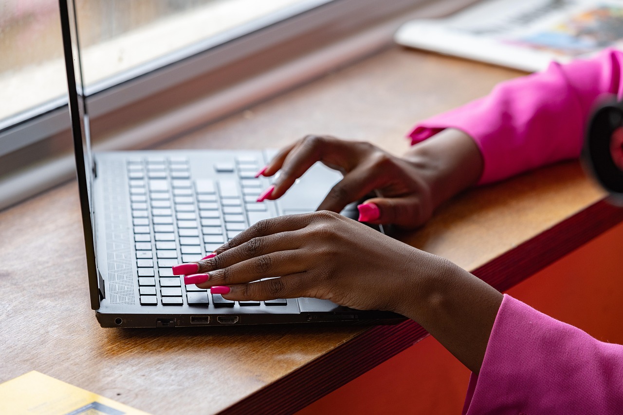 laptop, typing, working, pink, woman
