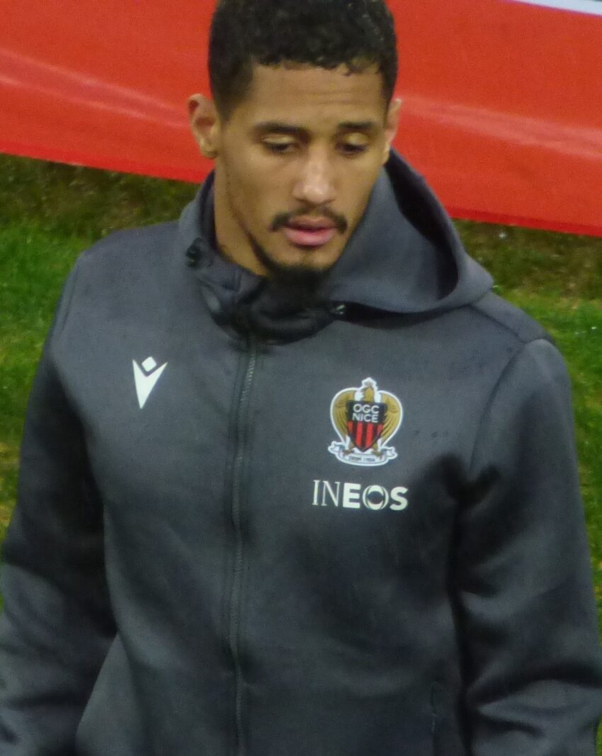 William Saliba lors du match RC Lens / OGC Nice, comptant pour la 21ème journée du championnat de France de football de Ligue 1 2020-2021, le 23 janvier 2021, au Stade Bollaert-Delelis.