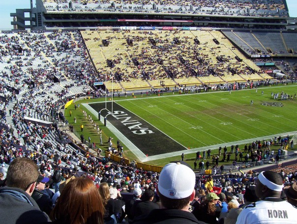 Chicago Bears vs New Orleans Saints, Tiger Stadium (LSU), November 2005.jpg