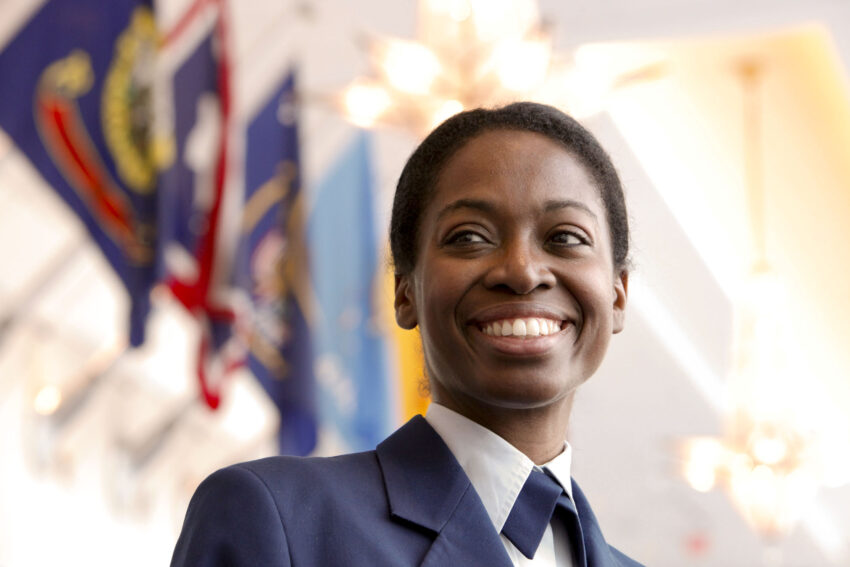 Coast Guard Cmdr. (Dr.) Erica Schwartz was one of six winners in the "Building Stronger Female Physican Leaders in the MHS" awards program at the 2011 MHS Conference, National Harbor, Md. The program seeks to recognize outstanding women who are military medical doctors for their work with the military and civilian communities and as role models to other women. Schwartz was recognized for her work serving as the Coast Guard's subject matter expert on pandemic influenza. She authored the Coast Guard pandemic influenza policy and created the Coast Guard pandemic influenza training course. (MHS photo by Mike Olliver)