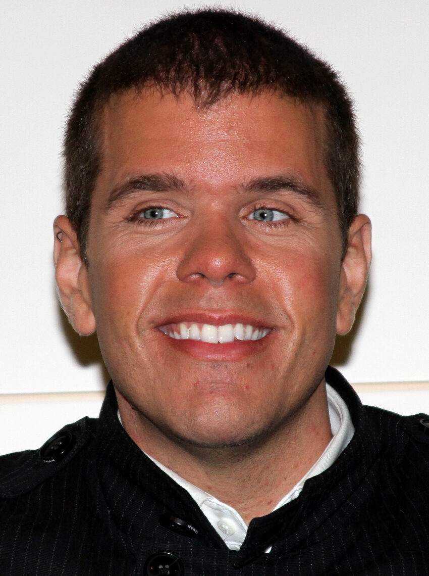 Paparazzo Presents celebrity gossip blogger Perez Hilton at Barnes & Noble book signing (Union Square, New York City, September 6, 2011)