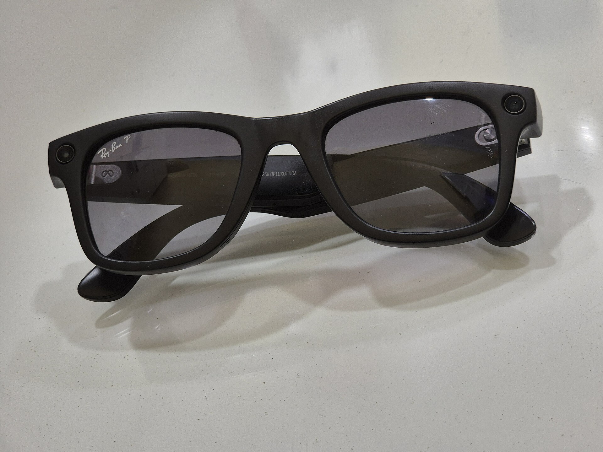 Rayban x Meta glasses Generazione 2 con lenti Polaroid, wayfarer.jpg