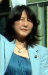 Ichita Yamamoto, Member of the House of Councillors, made a speech with Yoshihide Suga and Satsuki Katayama, Members of the House of Representatives, in Shibuya Ward, Tōkyō Metropolis, on September 19, 2006.