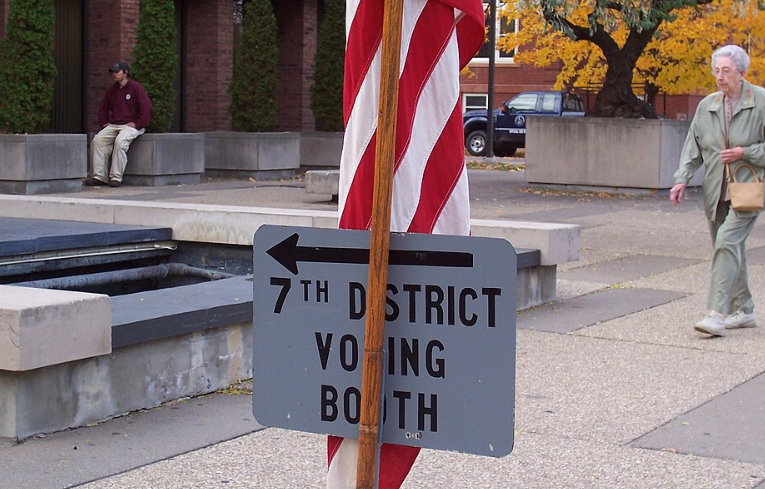 7th district voting booth