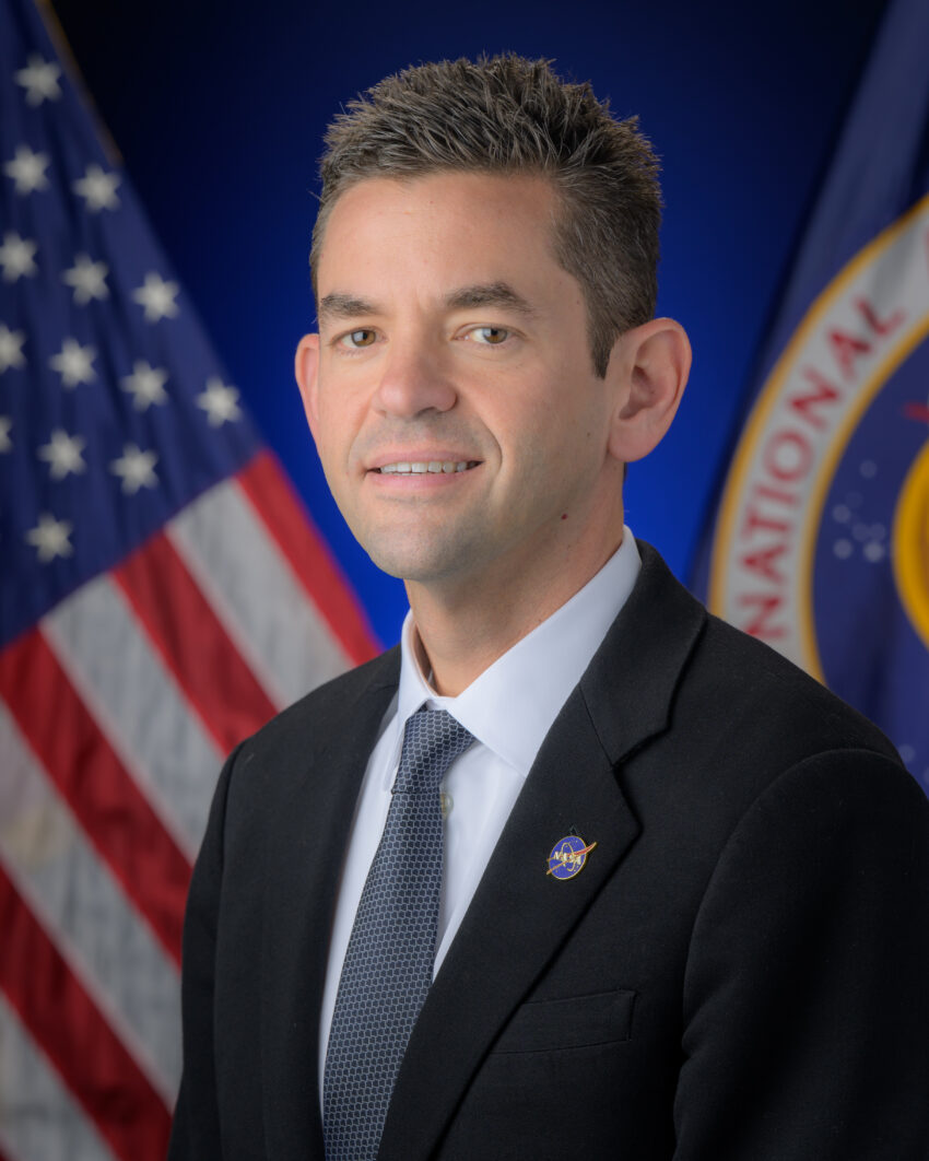 Jared isaacman official portrait