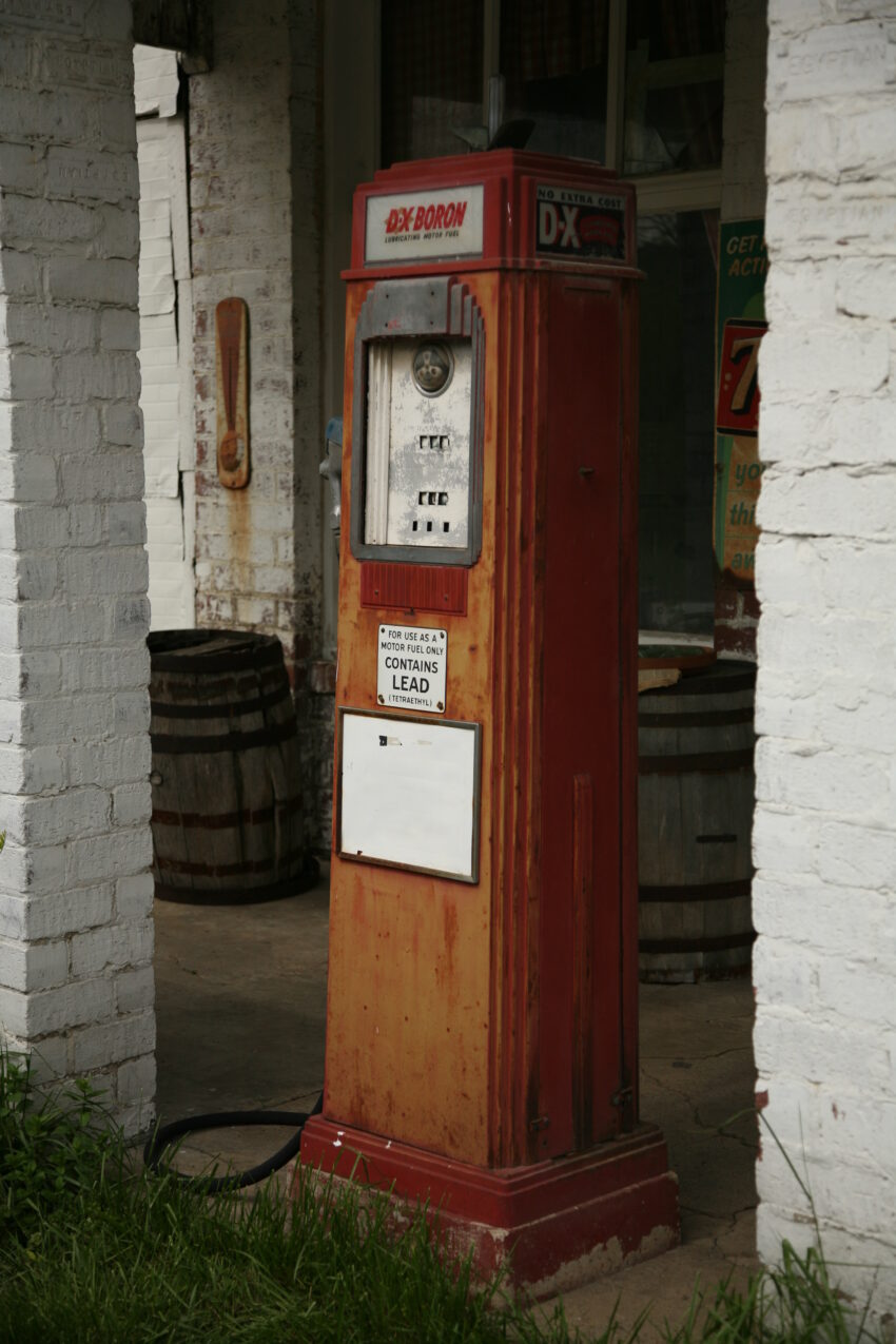 Old gas pump in Pomona, Illinois