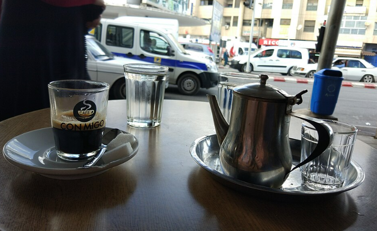 Tea and coffee cups